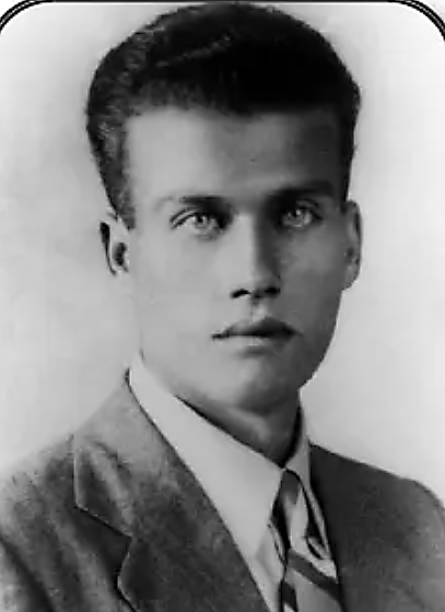 Salvo D’Acquisto in abiti civili